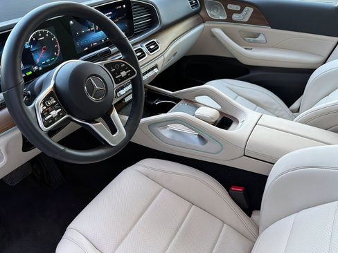 Used 2023 Mercedes-Benz GLE 450 4MATIC image 11