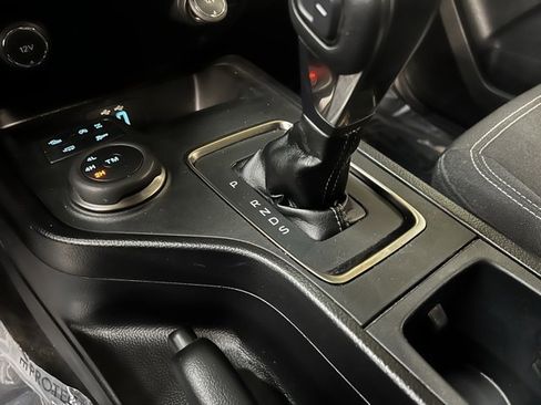 Used 2021 Ford Ranger XLT w/ Equipment Group 301A Mid image 14