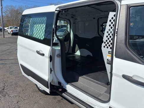 Used 2021 Ford Transit Connect XL image 17