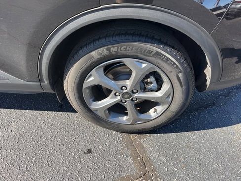 Used 2025 Ford Escape ST-Line image 25