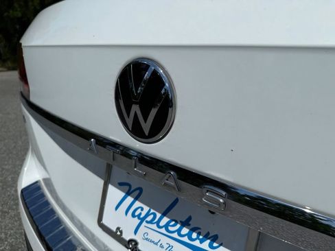 Used 2023 Volkswagen Atlas SE FWD image 11