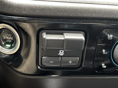 Used 2024 Chevrolet Silverado 2500 LTZ w/ LTZ Convenience Package image 39