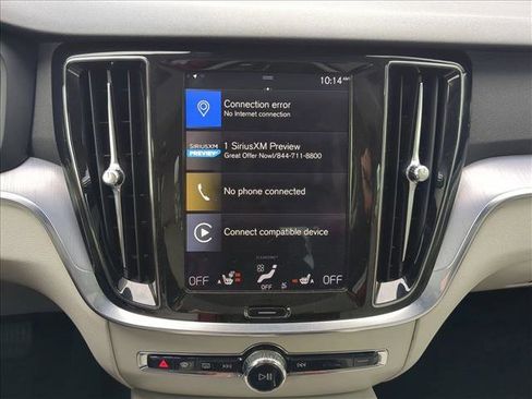 Used 2020 Volvo S60 T5 Momentum image 14