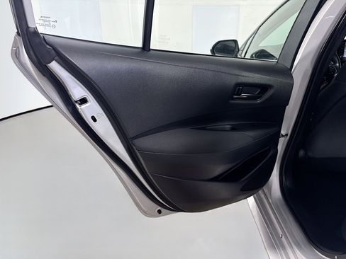 Used 2022 Toyota Corolla LE FWD image 25