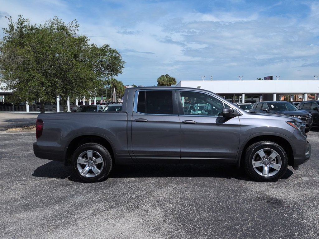 Used 2025 Honda Ridgeline RTL image 3
