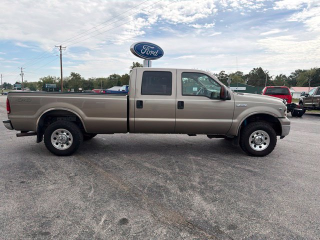 Used 2005 Ford F250 XLT AWD/4WD image 4