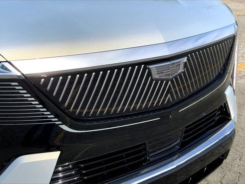 New 2025 Cadillac Escalade IQ Luxury 2 image 35