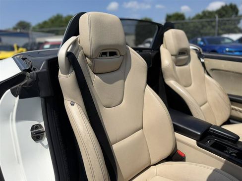 Used 2015 Mercedes-Benz SLK 350 image 34