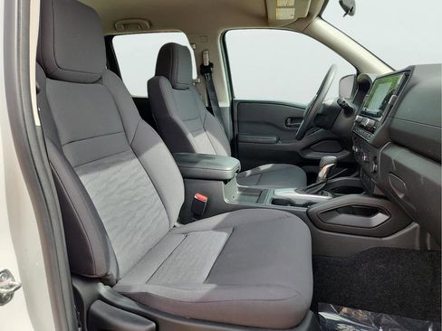 Used 2025 Nissan Frontier S AWD/4WD image 18