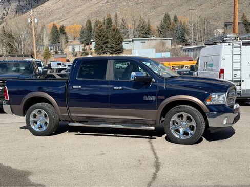 Used 2017 RAM 1500 Laramie w/ Convenience Group image 10