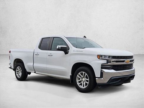 Used 2020 Chevrolet Silverado 1500 LT RWD image 3