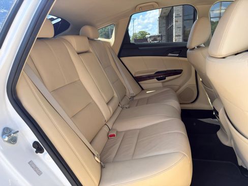 Used 2011 Honda Crosstour EX-L image 19