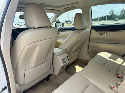 Used 2013 Lexus ES 350 w/ Premium Pkg FWD image 16