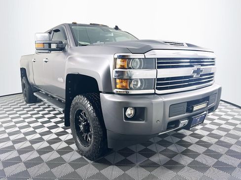 Used 2017 Chevrolet Silverado 3500 High Country image 7