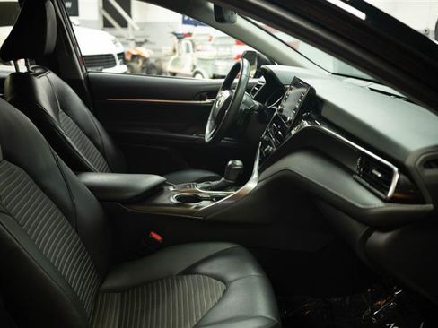 Used 2024 Toyota Camry SE w/ Convenience Package FWD image 13