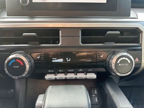 Used 2024 Toyota Tacoma SR5 image 33