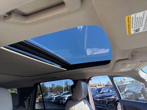 Used 2021 Ford Expedition XLT image 13