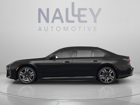 Used 2023 BMW i7 xDrive60 AWD/4WD image 2