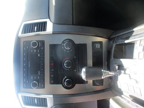 Used 2008 Jeep Grand Cherokee Laredo w/ Trailer Tow Group IV AWD/4WD image 11