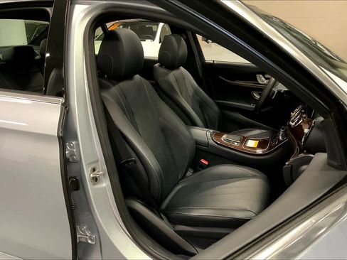Certified 2022 Mercedes-Benz E 350 Sedan image 8