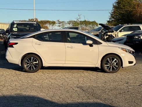New 2025 Nissan Versa SV w/ Trunk Package image 2