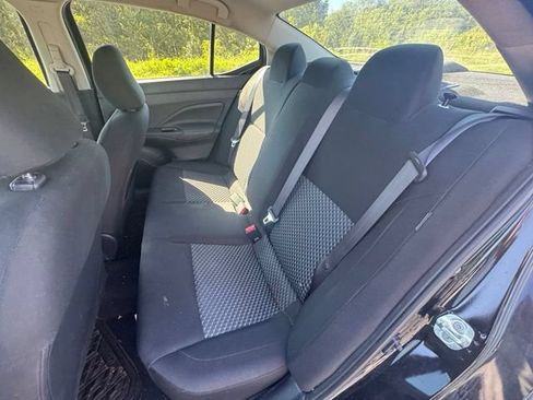 Used 2021 Nissan Versa S FWD image 14