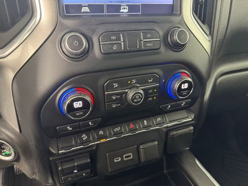Used 2021 Chevrolet Silverado 1500 RST image 19