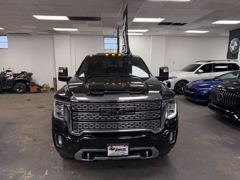 Used 2020 GMC Sierra 3500 Denali w/ Denali Ultimate Package AWD/4WD image 3