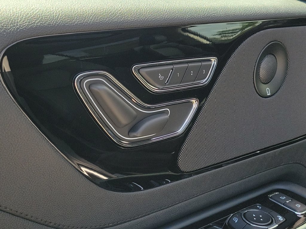 New 2026 Lincoln Aviator 2WD image 23