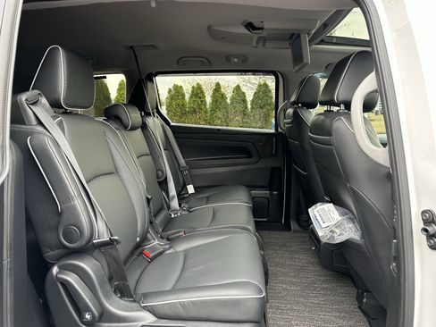 Certified 2024 Honda Odyssey Elite image 49