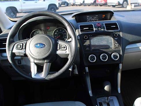 Used 2018 Subaru Forester 2.5i w/ Alloy Wheel Package AWD/4WD image 10