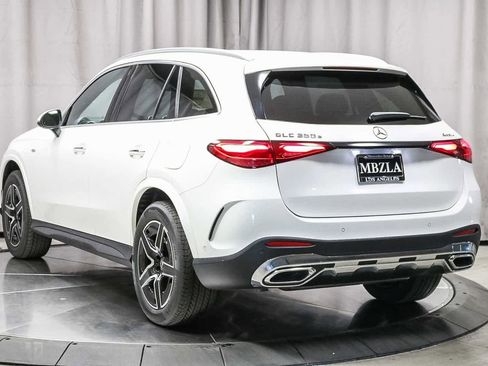 New 2025 Mercedes-Benz GLC 350e 4MATIC image 8