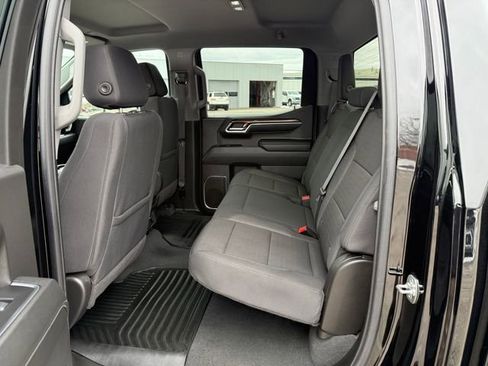 Used 2025 Chevrolet Silverado 1500 LT AWD/4WD image 4