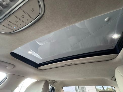 Used 2017 Genesis G90 3.3T Premium image 37