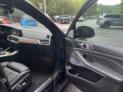 Used 2019 BMW X5 xDrive50i w/ M Sport Package AWD/4WD image 10