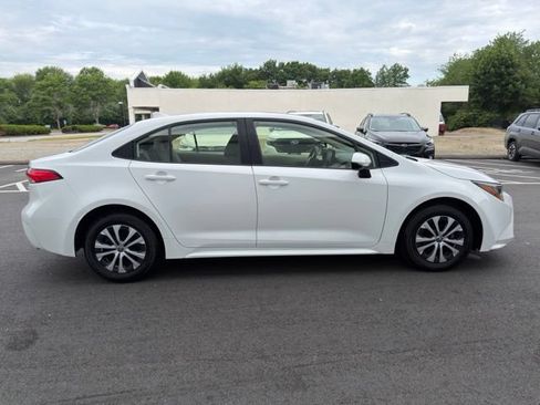 Used 2022 Toyota Corolla LE FWD image 7