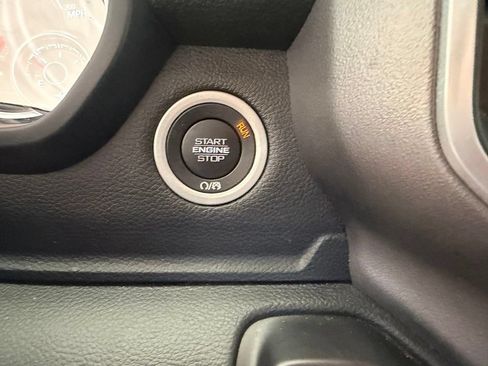 Used 2021 RAM 1500 Big Horn RWD image 47