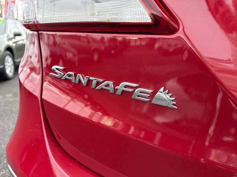 Used 2017 Hyundai Santa Fe Limited image 10