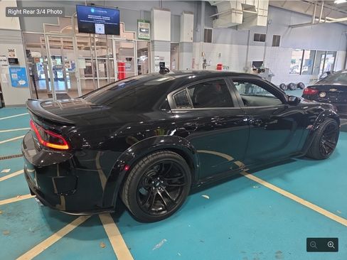 Used 2019 Dodge Charger Scat Pack RWD image 4