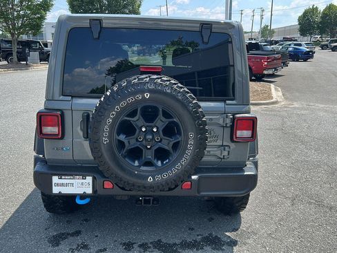 Used 2023 Jeep Wrangler Unlimited w/ Sun & Screen Package AWD/4WD image 4