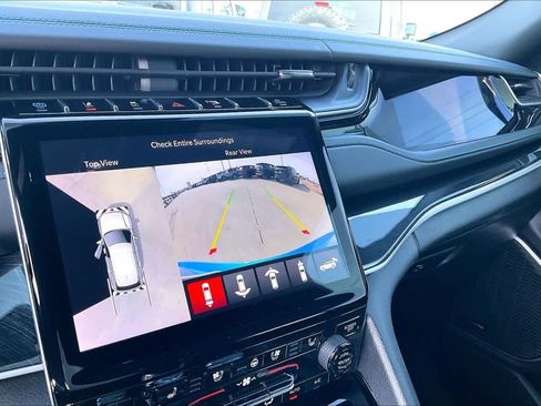 Used 2022 Jeep Grand Cherokee Trailhawk w/ Advanced Protech Group II image 26