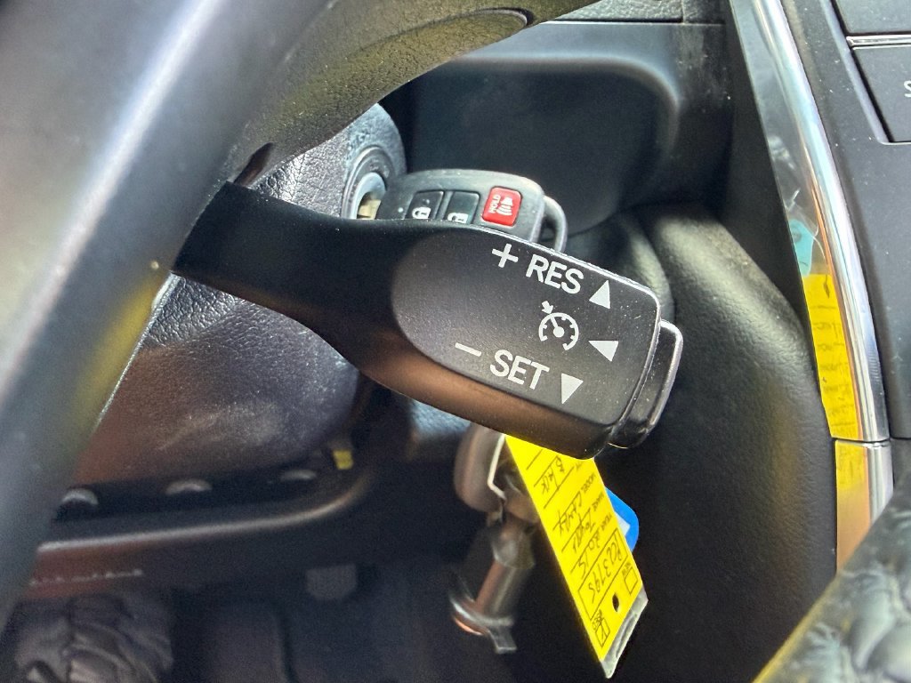 Used 2015 Toyota Camry SE FWD image 27