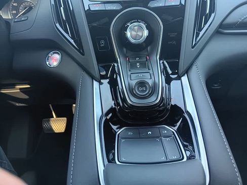 Used 2025 Acura RDX SH-AWD image 28