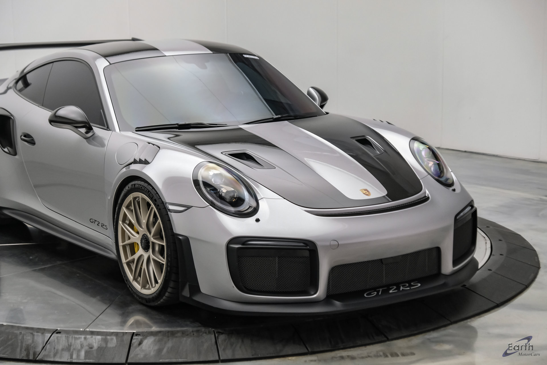 Used 2018 Porsche 911 GT2 RS RWD image 33