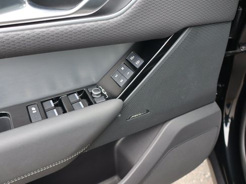Used 2023 Land Rover Range Rover Velar R-Dynamic S AWD/4WD image 9