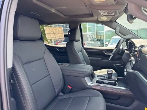 New 2026 GMC Sierra 1500 SLT w/ SLT Premium Package AWD/4WD image 19