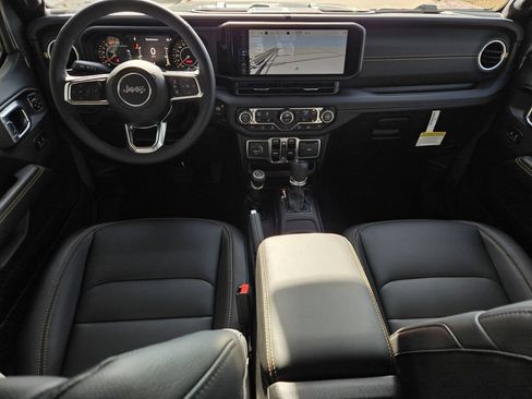 New 2026 Jeep Wrangler Unlimited Sahara AWD/4WD image 9