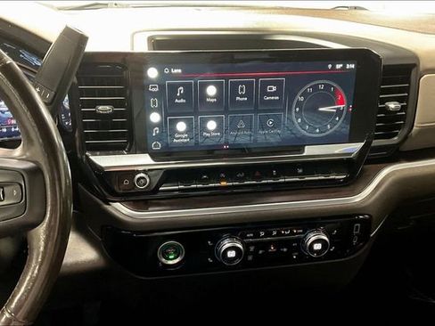 Used 2022 GMC Sierra 1500 SLT image 4