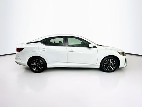 Used 2024 Nissan Sentra SV FWD image 10