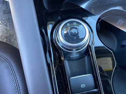 New 2026 Ford Explorer Platinum image 29